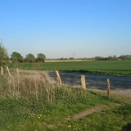 Clemens - Wohnkueche + 2 Schlafraeume + Bad + Terrasse Apartmán *